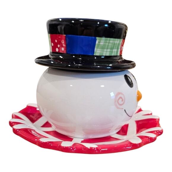 Celebrating Home Snowman Salt & Pepper  Set Head & Hat Shaker on Snowflake Plate - Picture 7 of 9